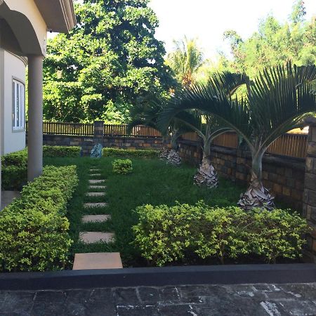 Jet Villa Flic en Flac ภายนอก รูปภาพ